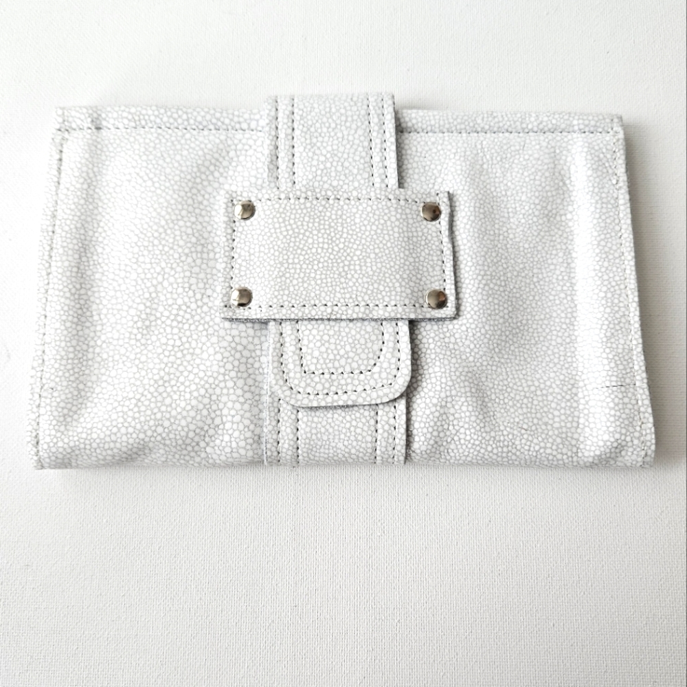 White Leather Sofia Clutch Snake Print Wallet by Tracey Tanner NIP!